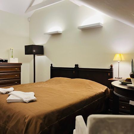 Monte Pacis In Pazaislis Hotell Kaunas Eksteriør bilde