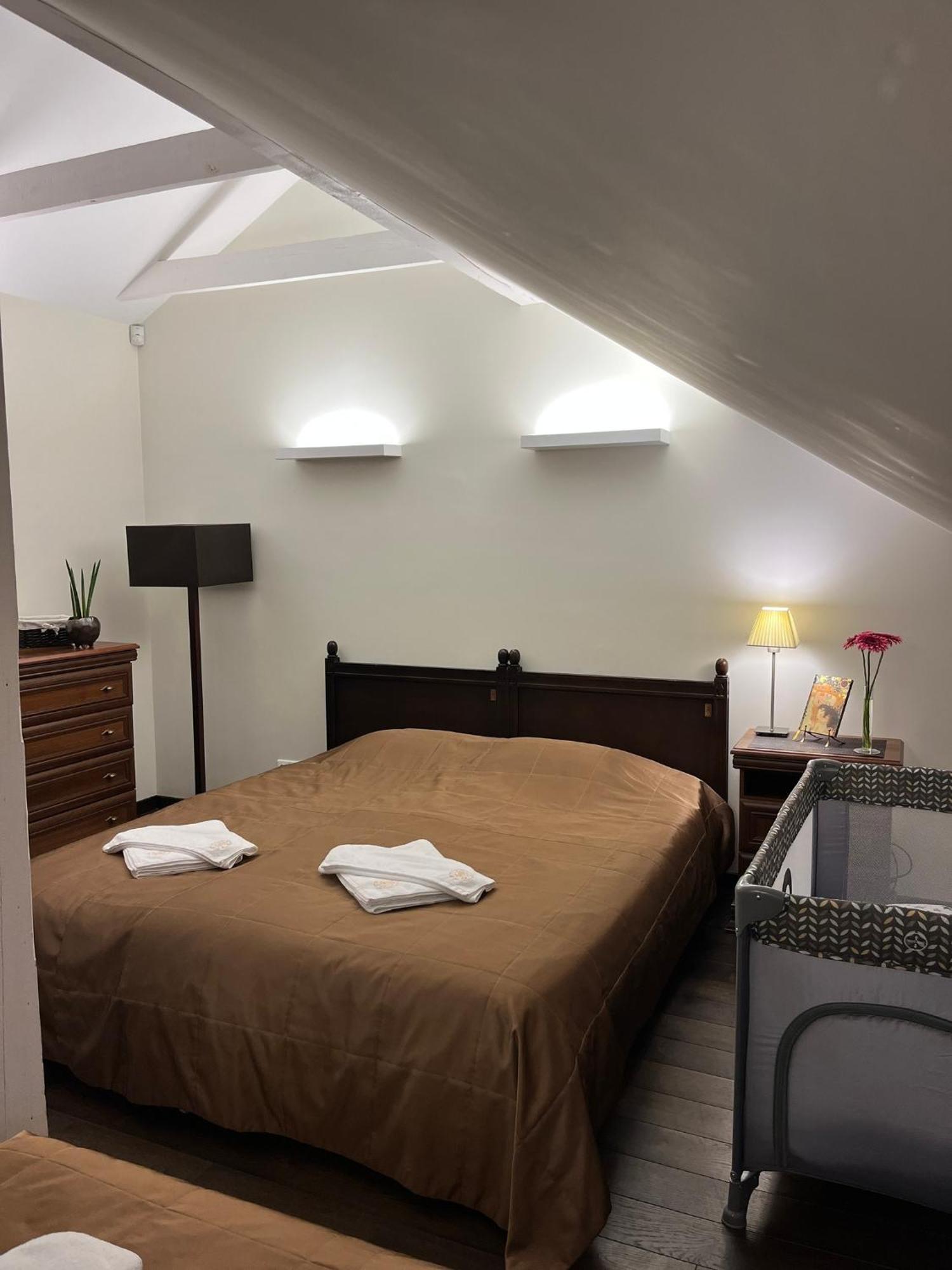 Monte Pacis In Pazaislis Hotell Kaunas Rom bilde