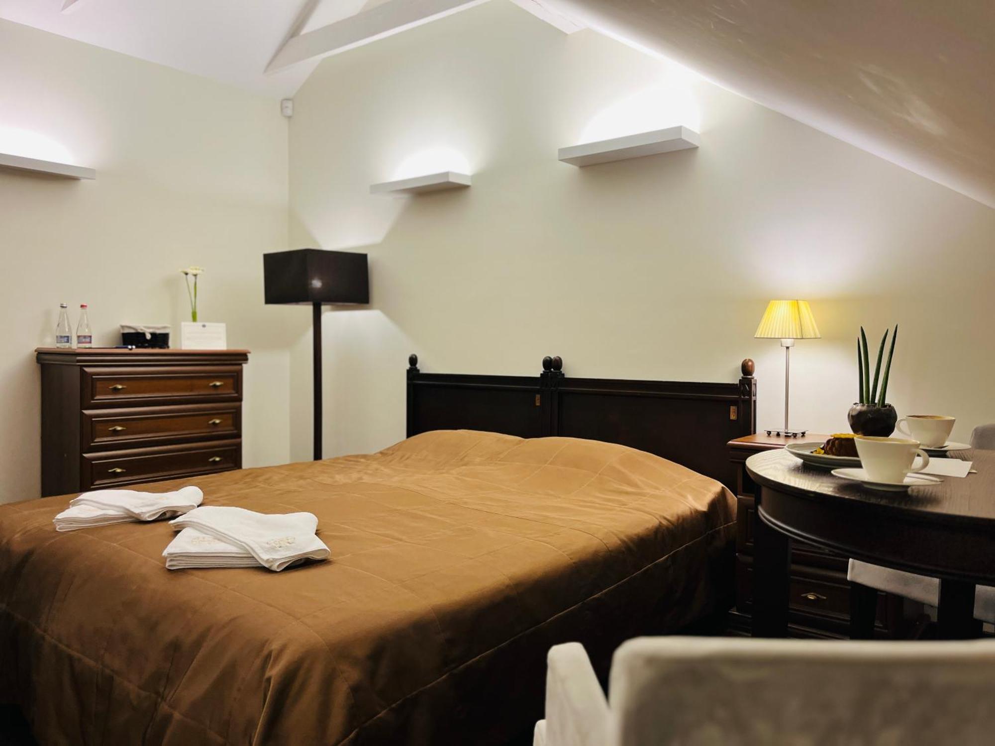 Monte Pacis In Pazaislis Hotell Kaunas Eksteriør bilde