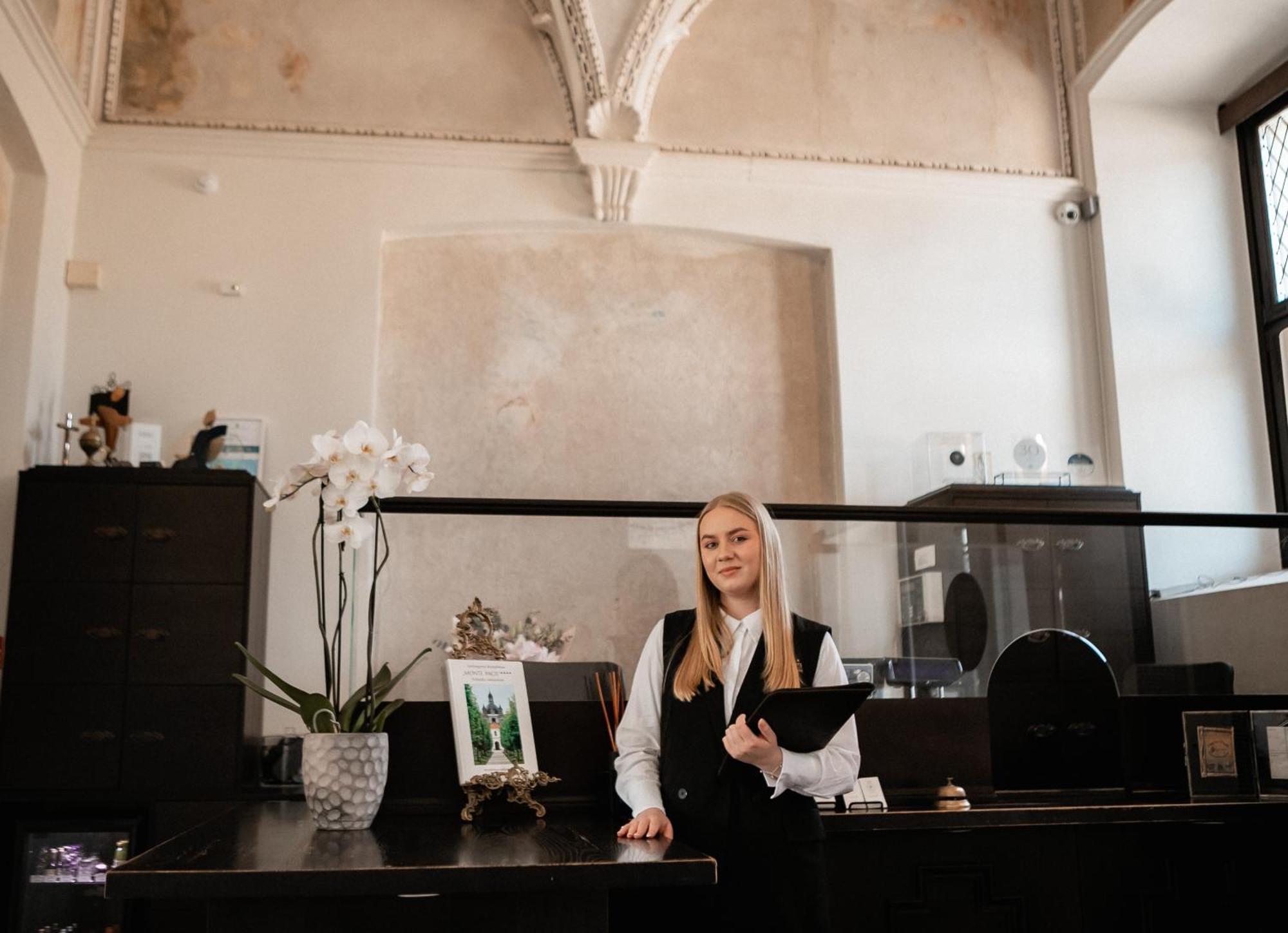 Monte Pacis In Pazaislis Hotell Kaunas Eksteriør bilde